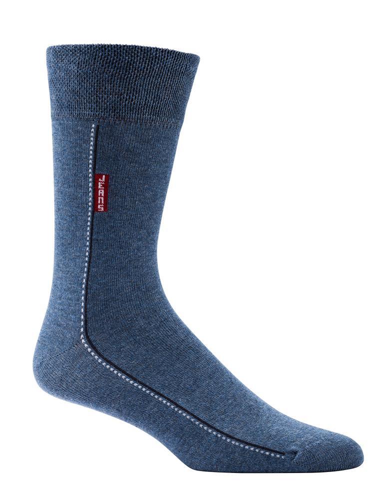 modre moske nogavice jeans na nogi